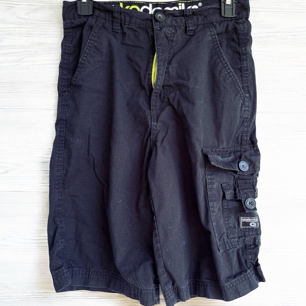Boys Akademiks Black Cargo Shorts VTG Pockets Y2K Sz 14